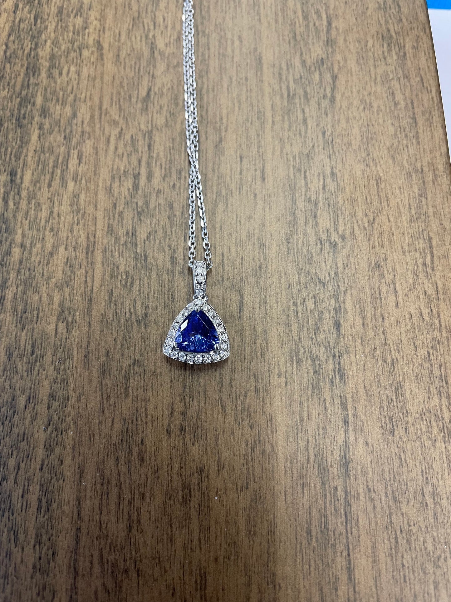 Tanzanite and Diamonds Pendant